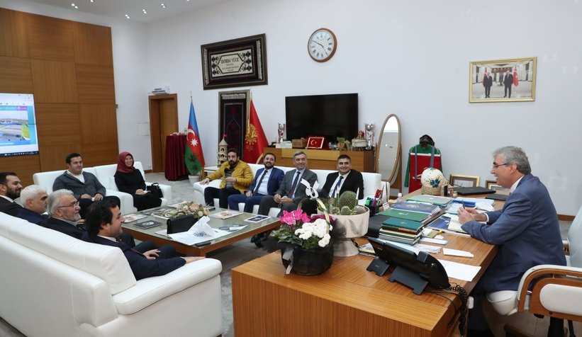 yeni-dunya-vakfindan-baskan-ekrem-yuceye-ziyaretvwdizvvmev