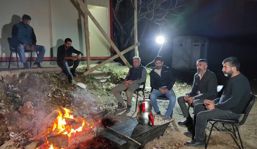 Yılbaşı gecesi şantiyede mahsur kaldılar