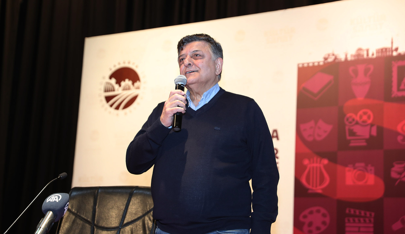 yilmaz-vuralfenerbahceli-diyorlar-ama-ben-sakaryasporluyumzznrquxhq1