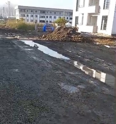 yol-camur-deryasi-vatandas-tepkili-artik-yeters0nwze92rk