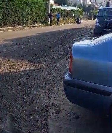 yol-camur-deryasi-vatandas-tepkili-artik-yeters0nwze92rk