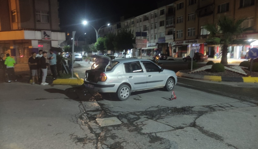 Yola akan suda kayıp böyle kaza yaptılar