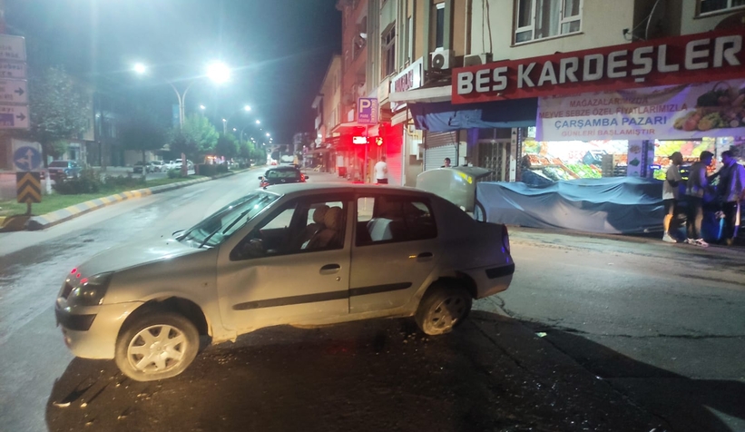 Yola akan suda kayıp böyle kaza yaptılar