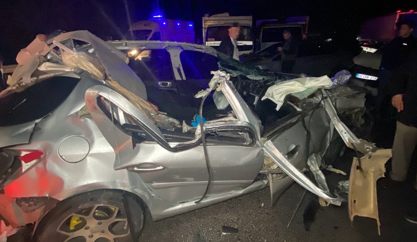 Yola dökülen mazot faciaya yol açtı: 26 araç birbirine girdi