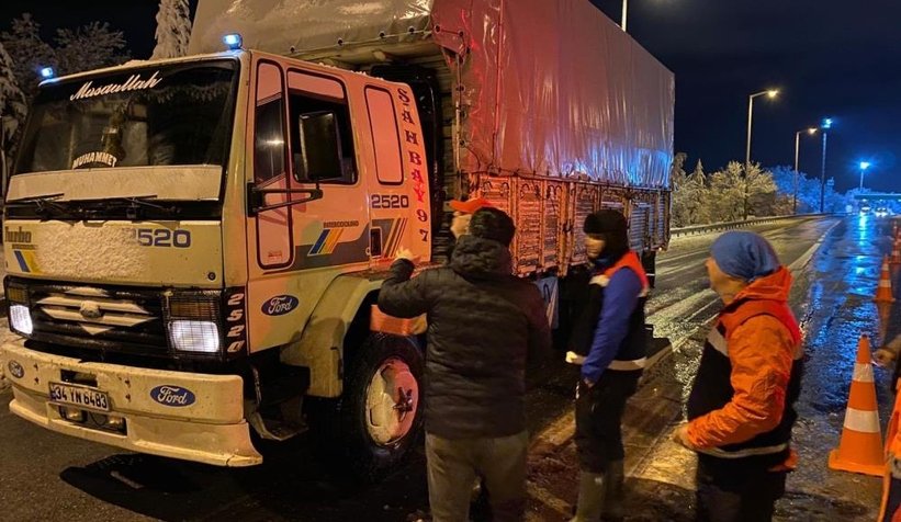  Yolda kalan 645 kişi misafirhane ve yurtlara yerleştirildi