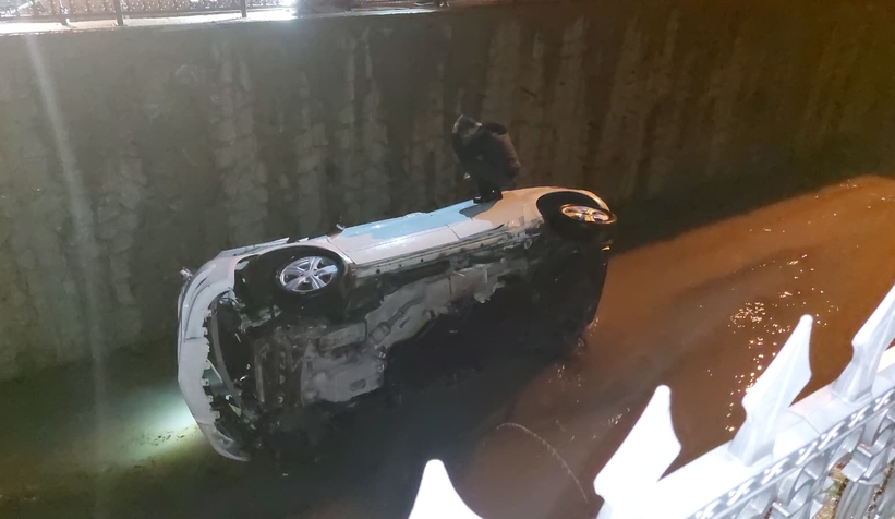 yolun-bittigini-goremedi-kanala-uctucwnjemn3ce