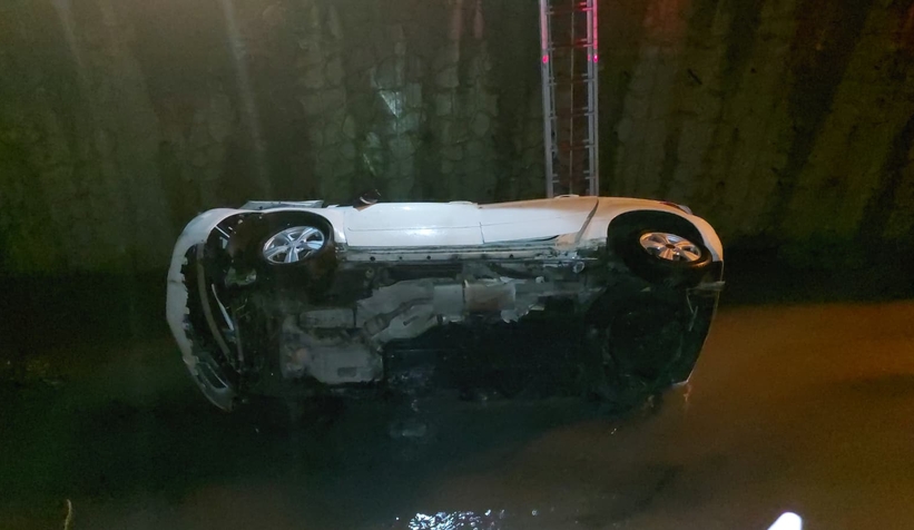 yolun-bittigini-goremedi-kanala-uctucwnjemn3ce