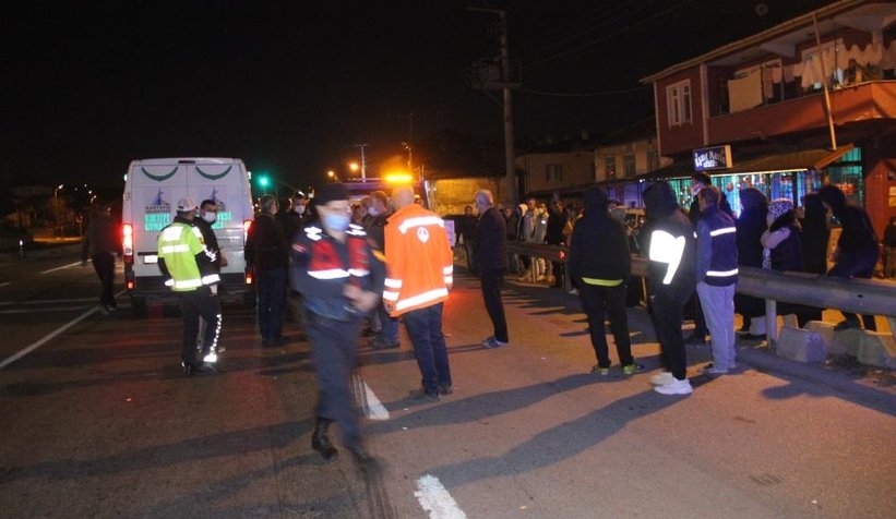 Yolun karşısına geçmeye çalıştı, canından oldu