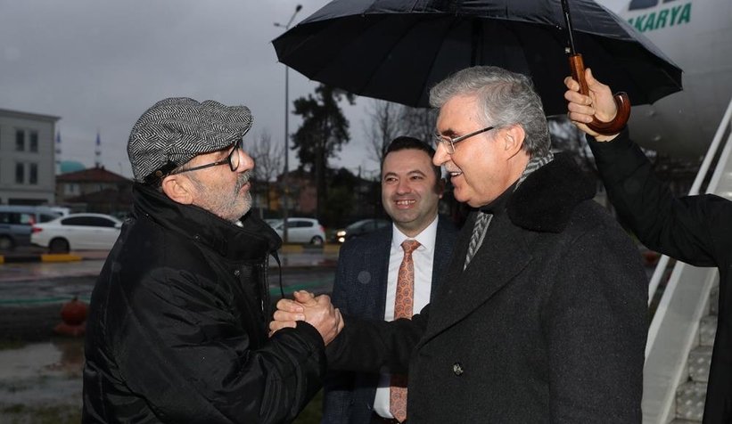 Yüce, Muhtarlar ile Uçak Kıraathanesi’nde buluştu