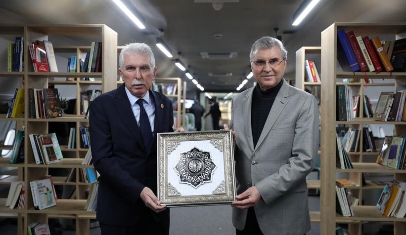 Yüce, Muhtarlar ile Uçak Kıraathanesi’nde buluştu