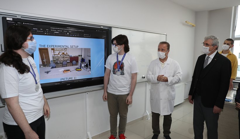 Yüce ve Atabek'den BİLSEM'e ziyaret