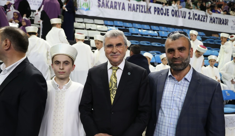 yuceden-hafizlik-icazeti-alan-ogrencilere-tebrikzlezwvpsrh