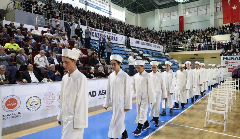 yuceden-hafizlik-icazeti-alan-ogrencilere-tebrikzlezwvpsrh