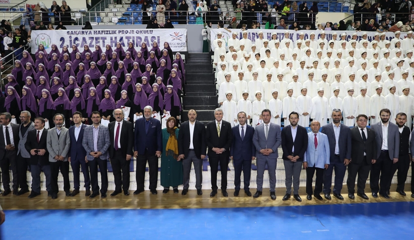 yuceden-hafizlik-icazeti-alan-ogrencilere-tebrikzlezwvpsrh