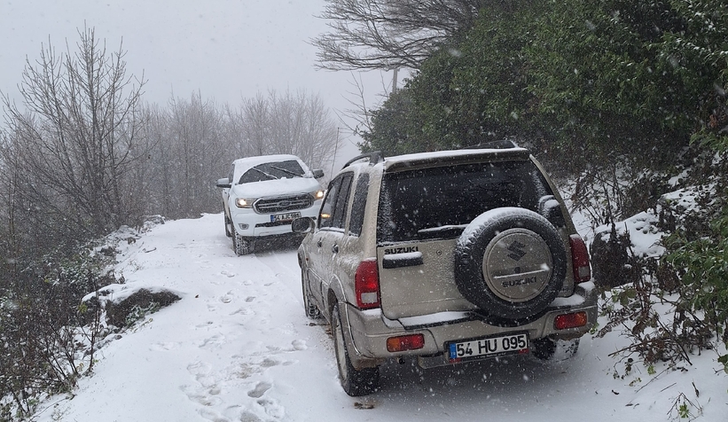 Yüksek kesimlerde kar yağışı başladı