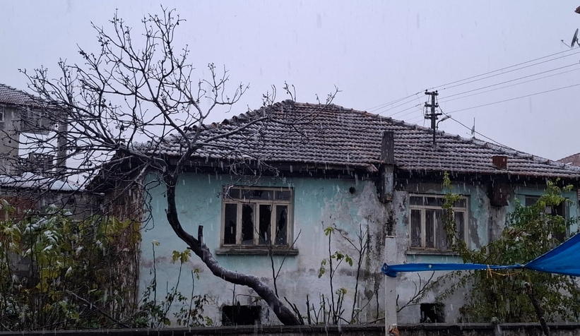 Yüksek kesimlerde kar yağışı başladı