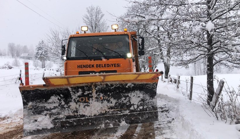 Yüksek kesimlerde karla mücadele başladı
