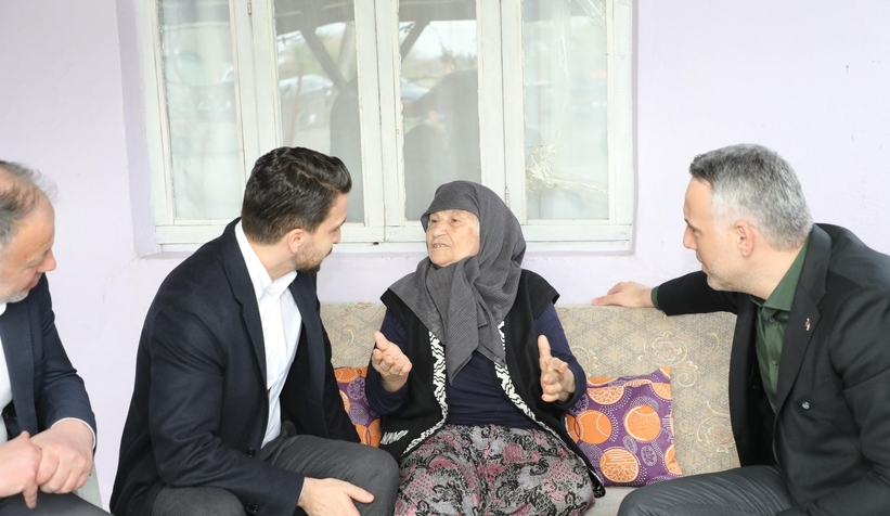 yunus-tever-den-akyazi-ziyaretin1dbntn5y1