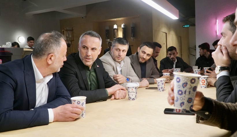 yunus-tever-den-akyazi-ziyaretin1dbntn5y1