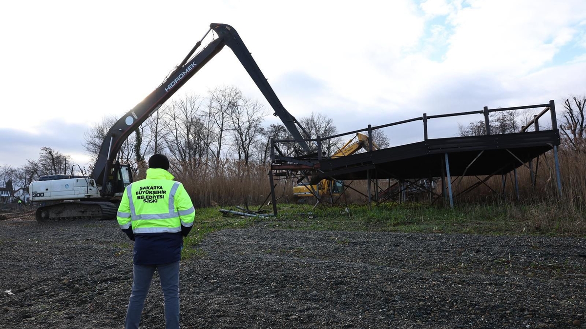 Yunus Tever'den Sapanca Gölü sahilindeki yıkımlarla ilgili açıklama