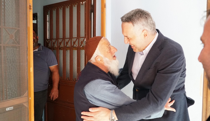 yunus-tever-her-kapi-bir-gonul-programina-kaynarca-ile-devam-ettidvjsew1euu