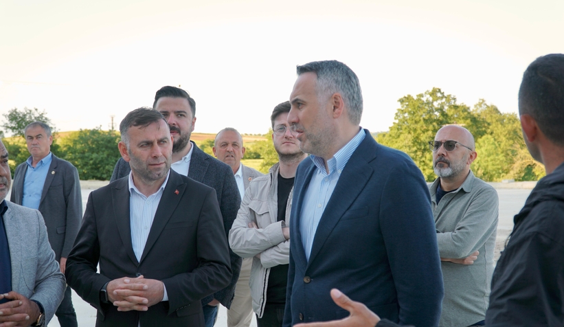 yunus-tever-her-kapi-bir-gonul-programina-kaynarca-ile-devam-ettidvjsew1euu