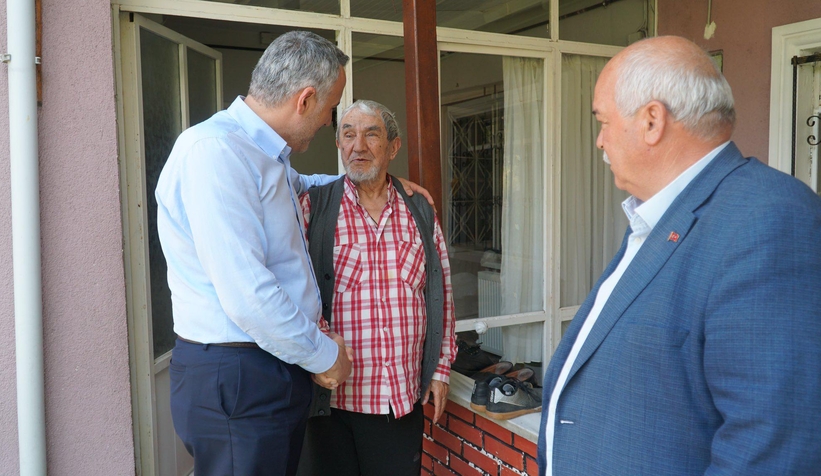 yunus-tever-karapurcek-te-vatandaslarla-bulustubjdwaw1yen