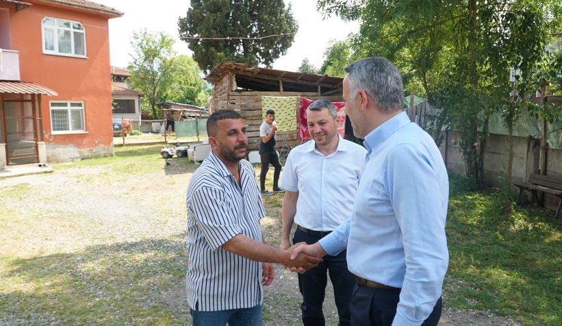 yunus-tever-karapurcek-te-vatandaslarla-bulustubjdwaw1yen