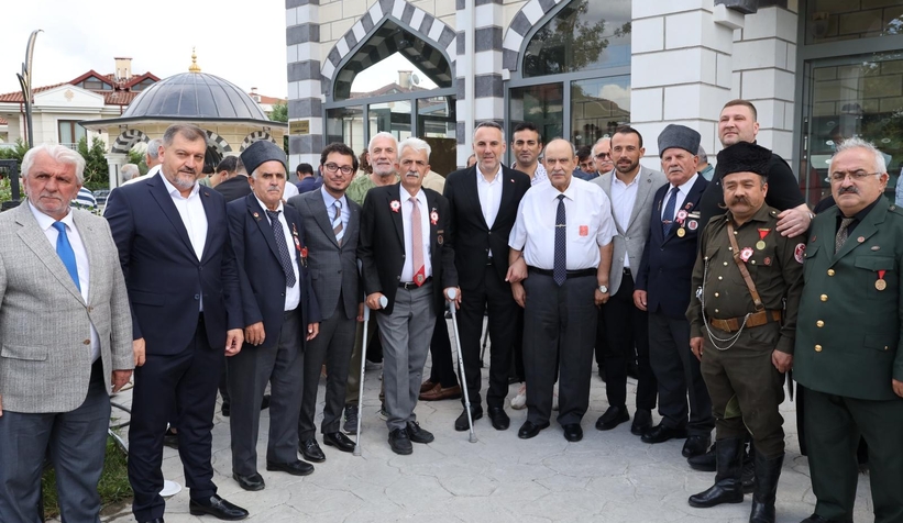 Yunus Tever Serdivan'da Gaziler Günü Programı'na katıldı