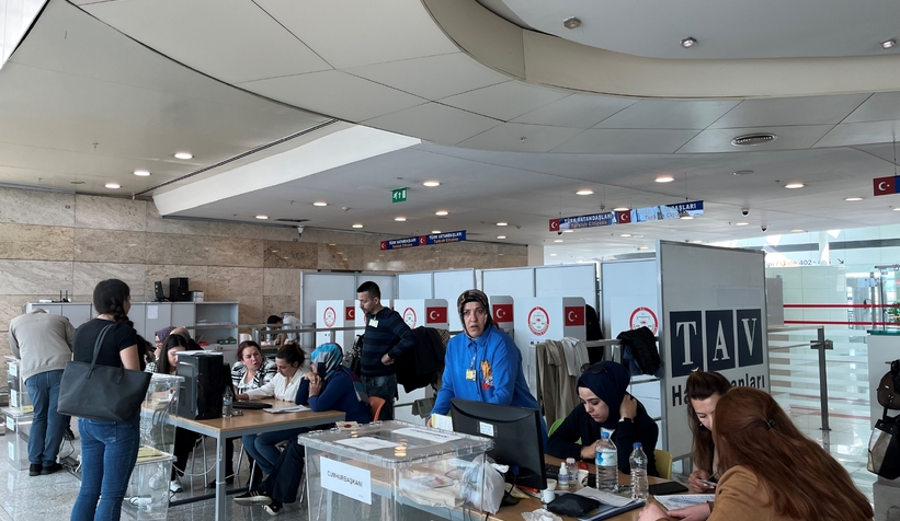 Yurt dışında ikinci tur için oy verme işlemi başladı