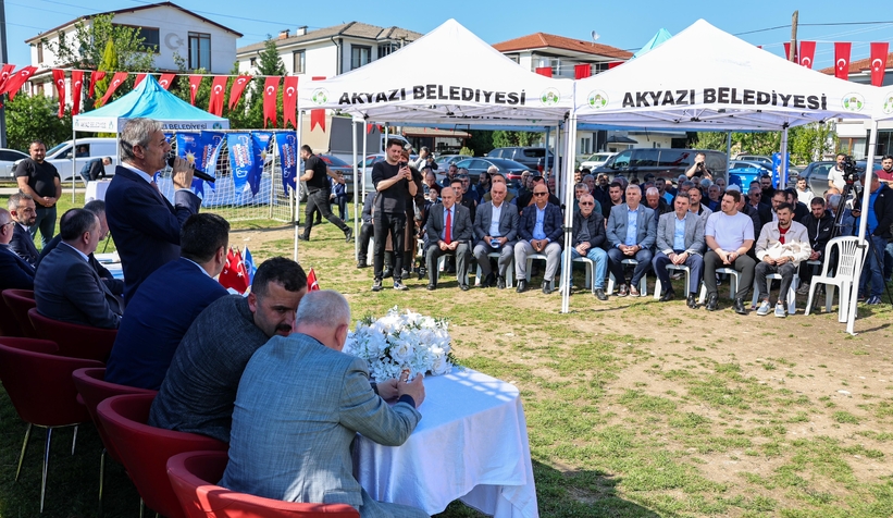 yusuf-alemdar-akyazinin-merkeziyle-birlikte-altyapisini-yenileyecegizk3h1wknnvm