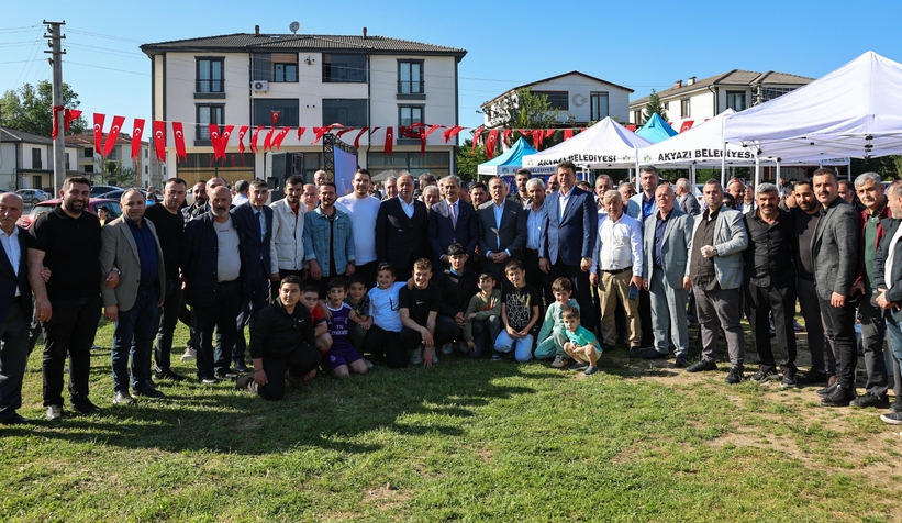 yusuf-alemdar-akyazinin-merkeziyle-birlikte-altyapisini-yenileyecegizk3h1wknnvm