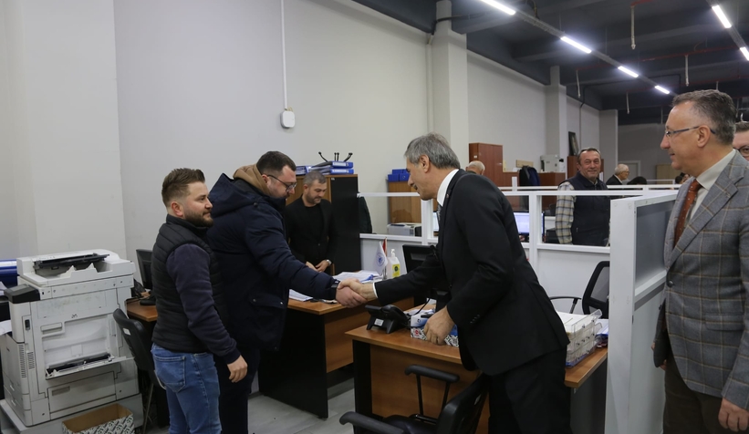 yusuf-alemdar-dan-adapazari-belediyesi-ve-mhp-ye-ziyaretoxrhqwzxy1