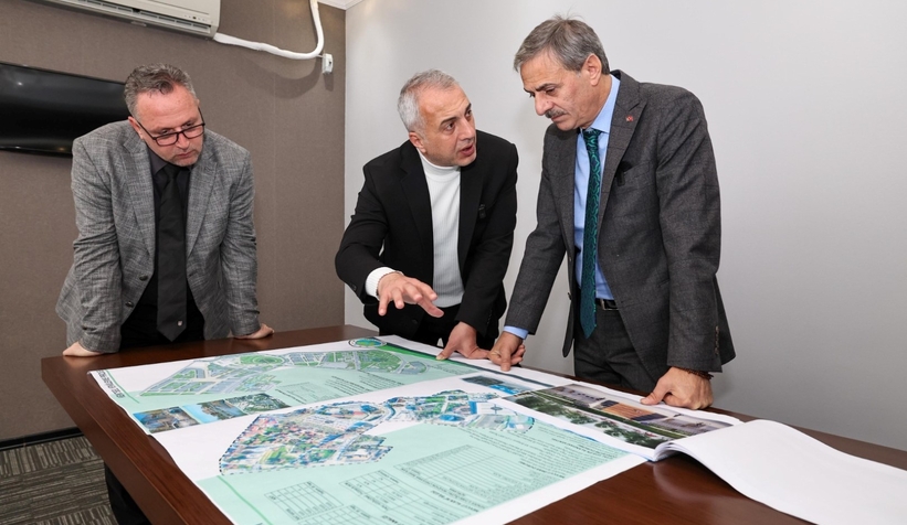 yusuf-alemdar-dan-hendek-teki-meydan-projesine-destek-geldizgrtoufxzw