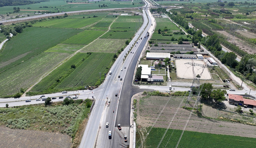 yusuf-alemdar-metrobus-hatti-calismalarini-sahada-takip-ediyorrhnlsvfpof
