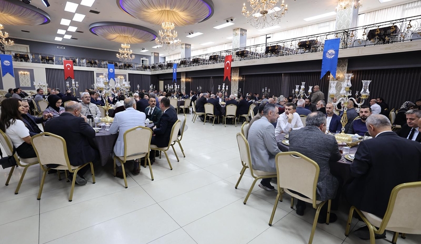 yusuf-alemdar-ogretmenler-ile-bir-araya-gelditwvrvwniqk