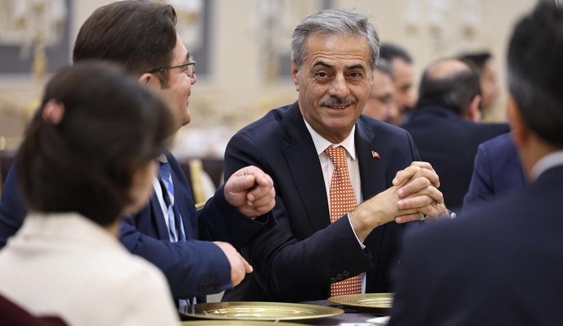 yusuf-alemdar-ogretmenler-ile-bir-araya-gelditwvrvwniqk