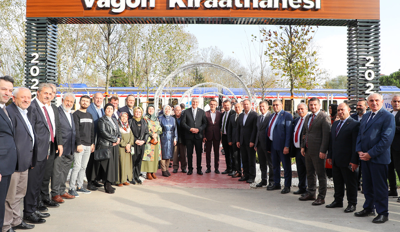 “vagonla-ozdeslesen-bir-sehir”k2firvhbru