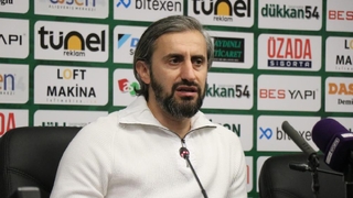 Galibiyeti taraftara hediye etti