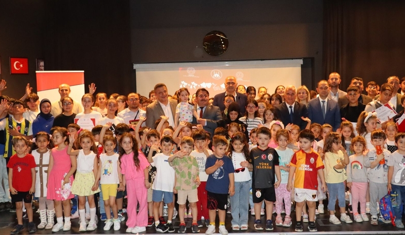 Geleneksel tiyatro festivalinde ödül töreni yapıldı