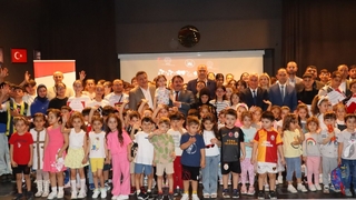 Geleneksel tiyatro festivalinde ödül töreni yapıldı