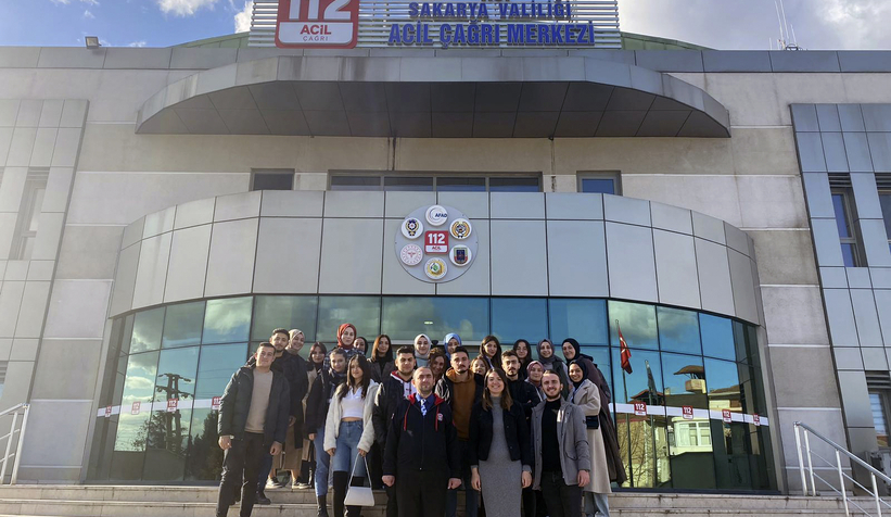 Genç sağlıkçılar 112 Acil Çağrı Merkezi’ndeydi