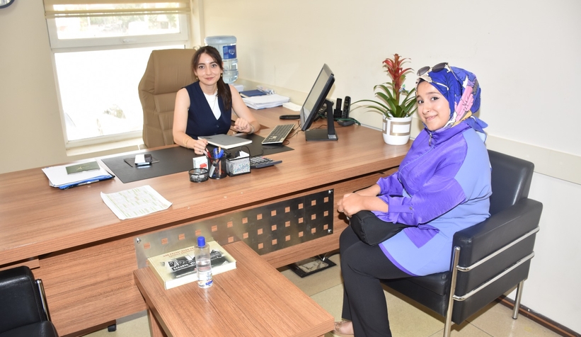 Gençler üniversite tercihlerini Erenler Belediyesi'nde yaptı