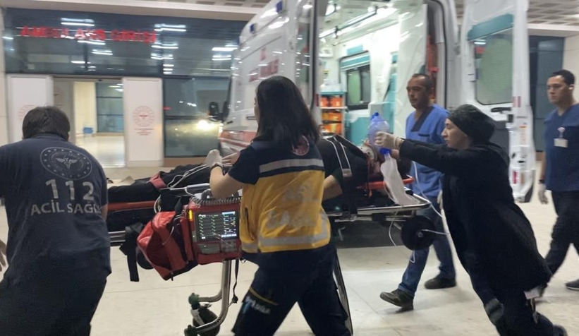 Gençlerin tartışması kanlı bitti; Başından vuruldu