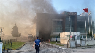 Geri dönüşüm fabrikasında yangın