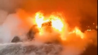 Geri dönüşüm fabrikasındaki yangın korkuttu