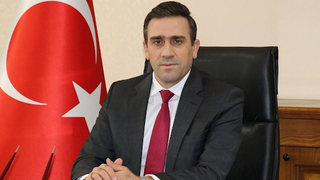 Geyve'nin yeni kaymakamı göreve başladı