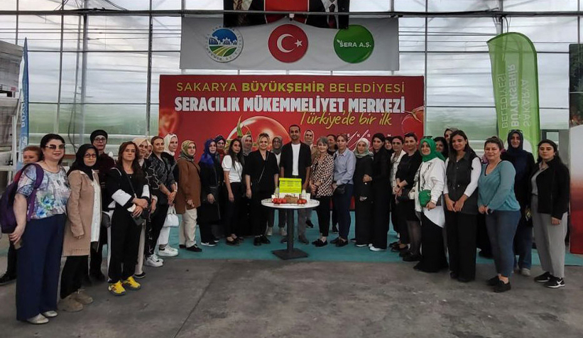 Girişimci kadınlar çift katlı otobüsle Sakarya’yı gezdi