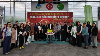 Girişimci kadınlar çift katlı otobüsle Sakarya’yı gezdi