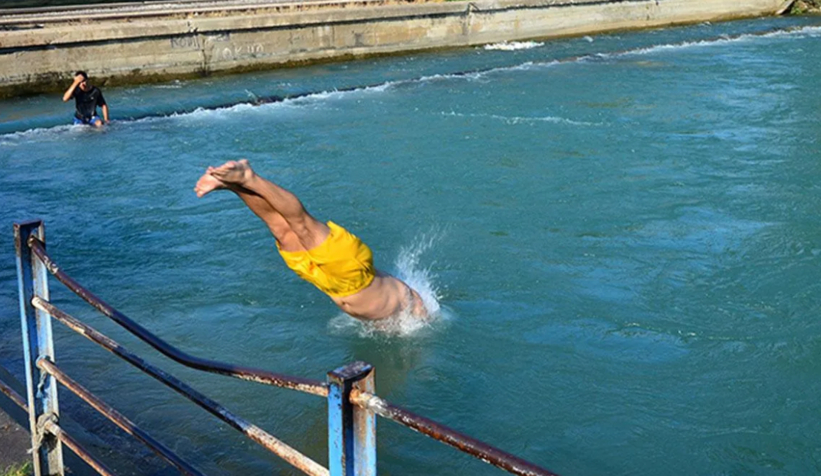 Gölet, akarsu ve kanallarda yüzmek yasaklandı